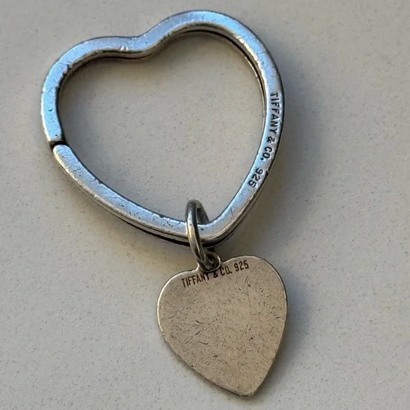 Tiffany & Co. Heart Keychain Sterling Silver 925 Large Size - Picture 3 of 10
